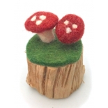 PAPOOSE - felt toadstools on tree stump